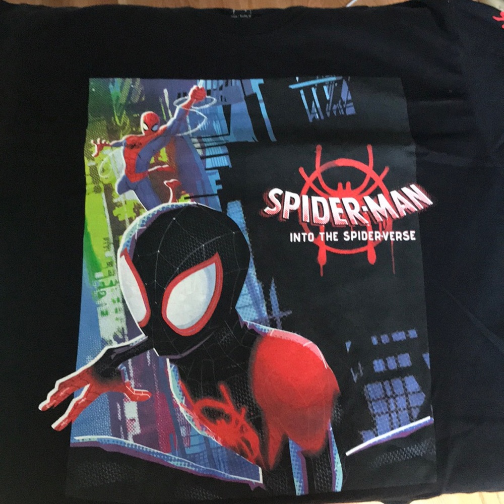 Spiderman Into the Spiderverse tshirt